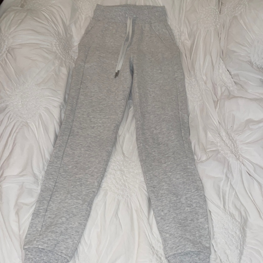 Lululemon Scuba Joggers Heathered Grey